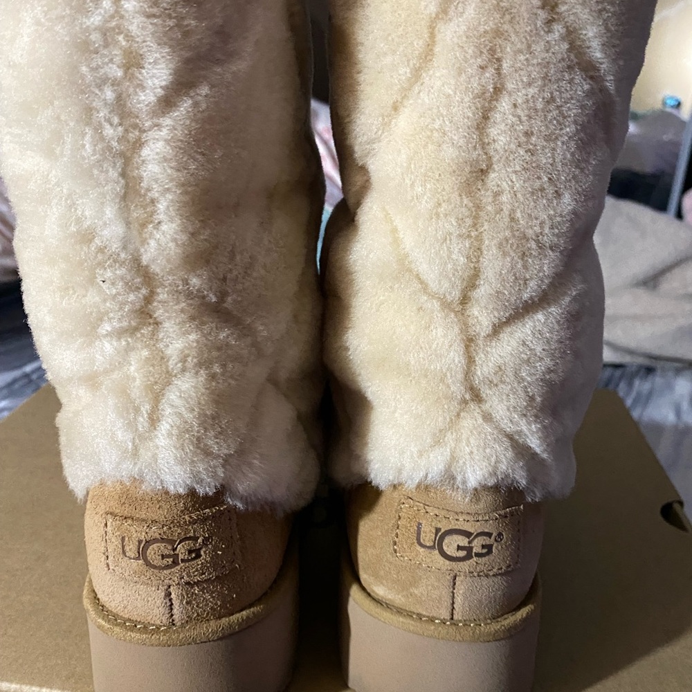 PRELOVED UGG BOOTS